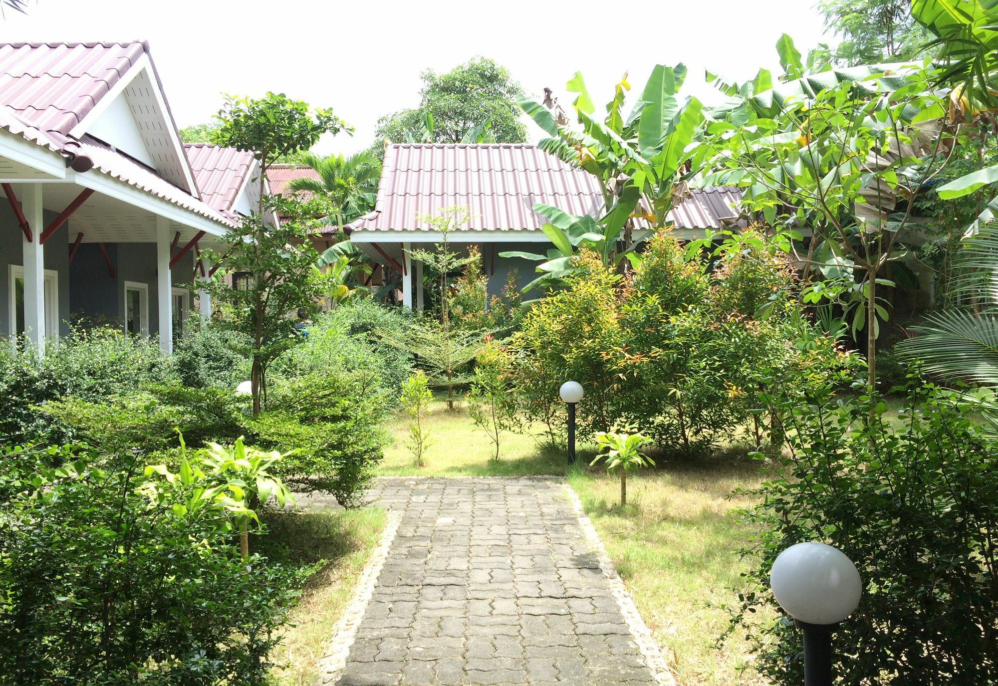 Khaolak Tusneem Resort Khao Lak Exterior photo
